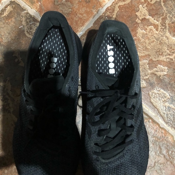 Men’s triple black adidas pure boost size 11 - Picture 4 of 4